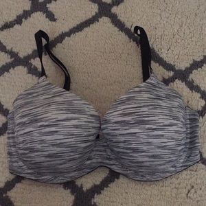 PINK Victoria Secret 34-DD bra